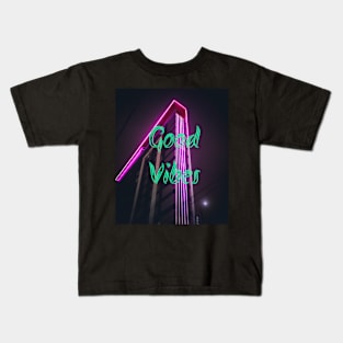 Good Vibes Vaporwave Outrun Vintage Kids T-Shirt